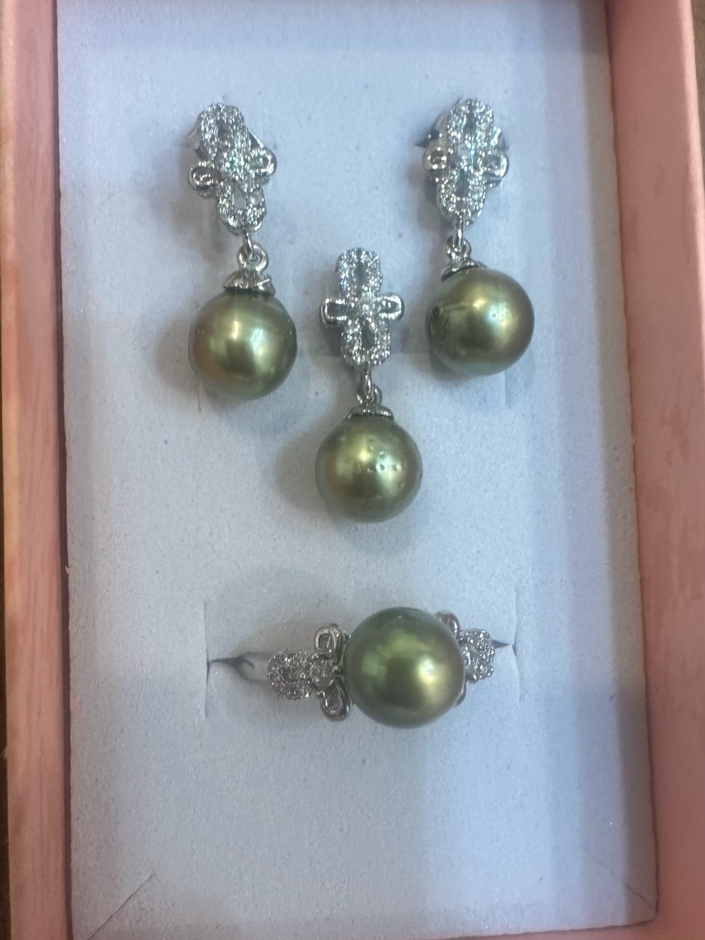 Authentic South sea pearl set in micron setting